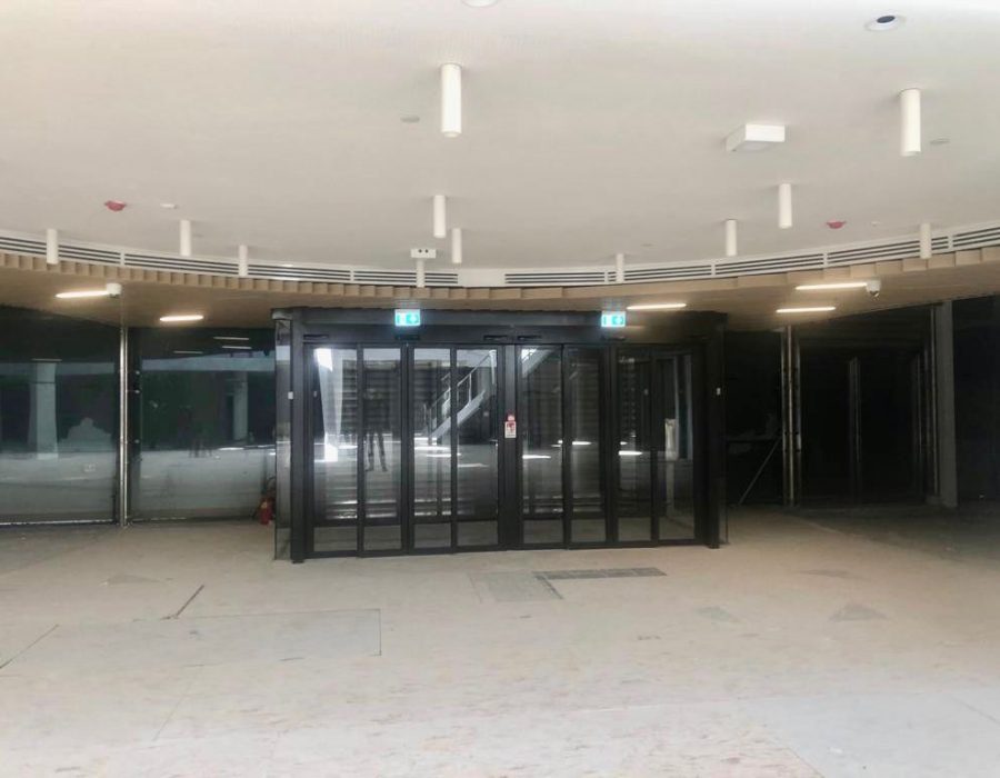 Esecuzione di opere di riqualifica ed adeguamento funzionale della Food Court della stazione di Napoli Centrale. cicalese-impianti-food-court3
